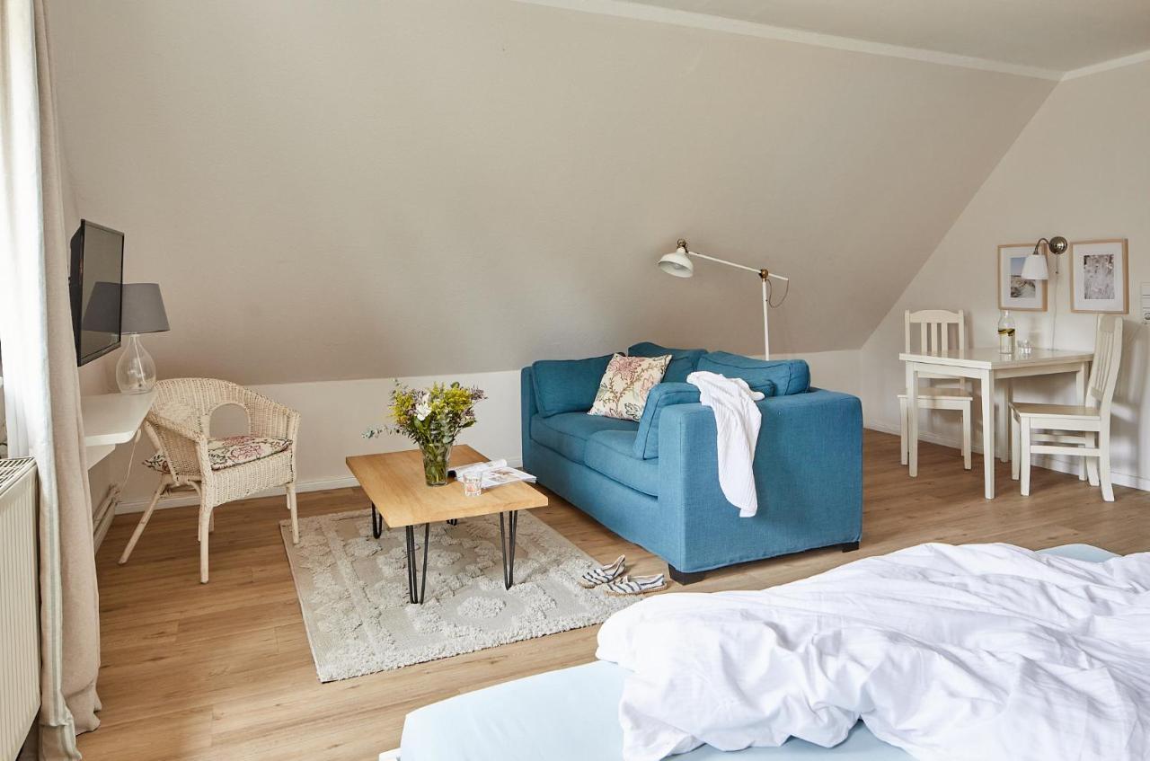 Gut Hohenstein - Meiereiappartment Barkelsby Екстериор снимка